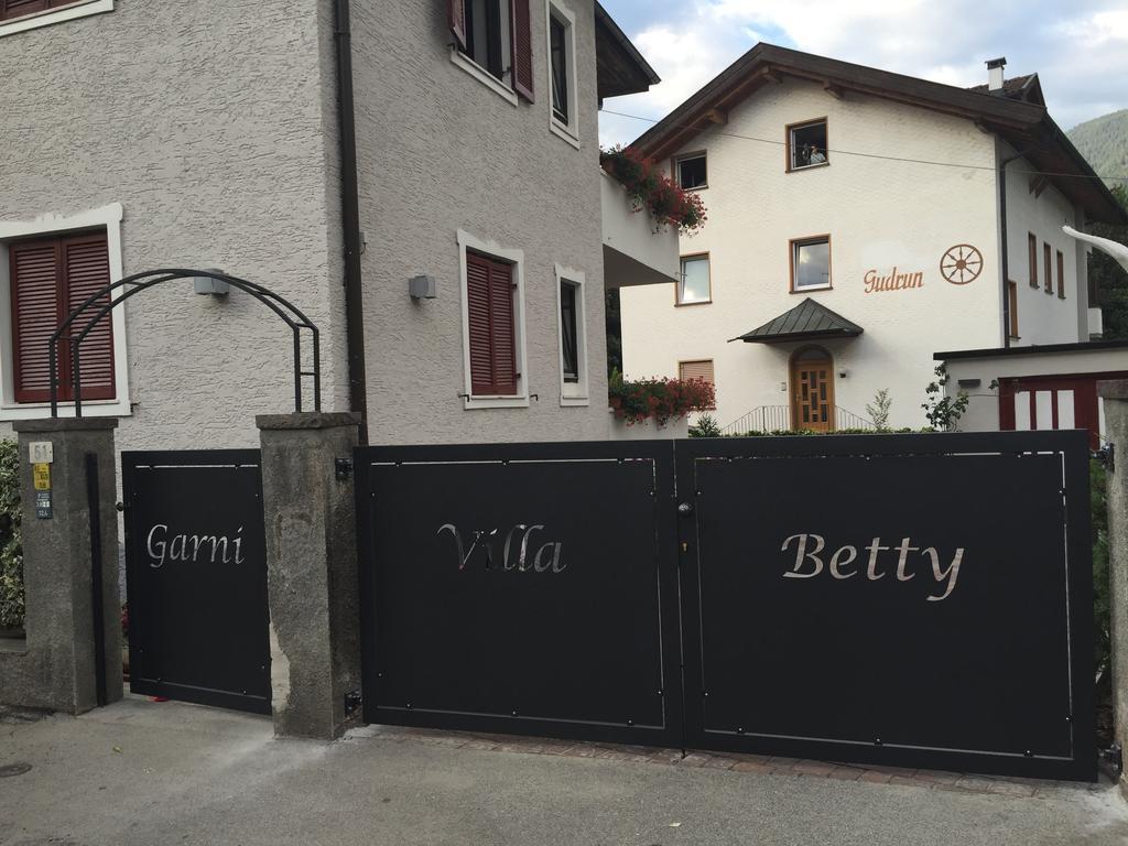 ميرانو Garni Villa Betty المظهر الخارجي الصورة